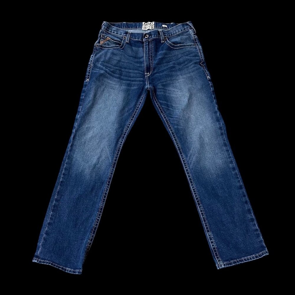 Ariat M5 Straight Fit Mens Jeans Size Denim Blue Mid Wash Straight Leg 38 x 34 - Picture 2 of 8